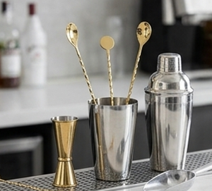 Cuchara Mezcladora de Cócteles de Acero Inoxidable Pulido Dorado Premium, Diseño Minimalista, Herramienta Duradera para Mezclar Cócteles - Product Image 4