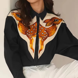Camiseta Corta con Estampado Navideño de Ciervos, Cuello Redondo, Manga Corta, Bloques de Color, Estilo Casual para Mujer - Product Image 1