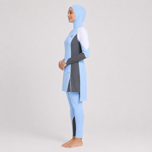 Ensemble Burkini Modeste 4 Pièces Personnalisé pour Femmes Musulmanes à Manches Longues avec Logo Imprimé sur le Devant - Product Image 6