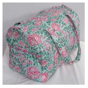 Bolsa de Viaje Acolchada con Diseño Floral Vintage, Fabricada en India, de Gran Capacidad, con Bolsa de Cosméticos, Precio al por Mayor - Product Image 1