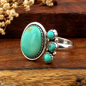 Bague en turquoise verte, style bohème western, bijou artisanal pour femme - Product Image 2