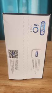 แปรงสีฟันไฟฟ้า Oral-B iO Series 6 รุ่นที่ดีที่สุด พร้อมหัวแปรง 1 หัว สีดำลาวาและสีขาว - Product Image 2