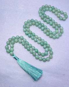 Différentes perles de pierre - Cadeau artisanal du Népal avec perles de corail 8mm Perles Guru Bouddhistes - Product Image 5