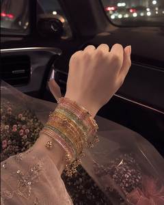 Bracelets décoratifs en verre kashmiri sur mesure, tailles et couleurs variées, vente en gros pour femmes, bijoux de mariage et de fête pour femmes. - Product Image 2