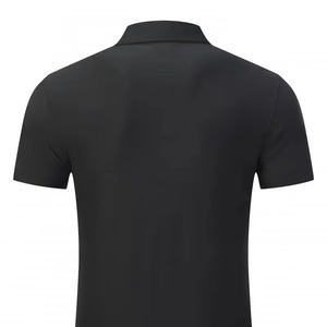 Polo brodé personnalisé pour hommes – Blanc et noir unis, en coton et polyester, fabrication ODM - Product Image 4