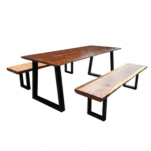 Ensemble de table à manger en bois de suar massif avec bord naturel, 2 bancs, pieds trapézoïdaux en métal noir, style industriel rustique, meubles de patio extérieur - Product Image 1