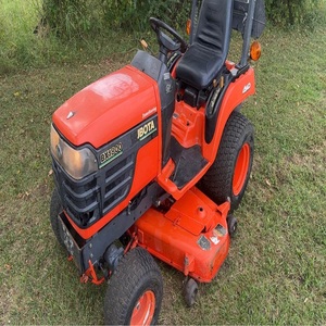 Tracteur Kubota BX1800 durable pour un travail agricole fiable et la manutention de matériaux, avec une utilisation pratique et une longue durée de vie. - Product Image 6