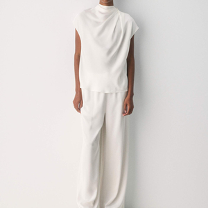 Blouse en satin de soie de luxe à col montant et manches drapées, haut de gamme pour femmes, fabrication OEM/ODM - Product Image 6