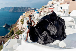 Vestido de Seda Satinada Elegante con Cola Larga para Sesión de Fotos en Santorini, Vestido Maxi con Cola Fluida para Mujer - Product Image 4