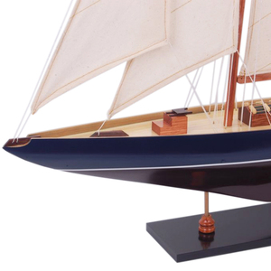 Modèle de voilier écologique artisanal en bois, bleu foncé et marron, type schooner, décoration nautique pour table et maison - Product Image 4