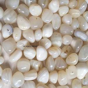 Vente en gros de cristaux de pierre d'agate naturelle Cailloux en onyx jaune Style Feng Shui Artisanat de guérison Vente en gros - Product Image 2