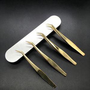 Pince à épiler RMI en acier inoxydable, poignée unie, finition dorée plasma, durable, 10 mm, pour extensions de cils, avec 2 pointes différentes pour cils - Product Image 1