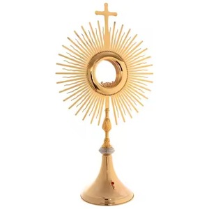 Monstranza de Latón Nueva con Incrustaciones de Pequeñas Gemas Rojas y Detalles de Espejo, Decorativa para Mesa, Uso en Iglesia Católica - Product Image 3