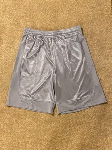 Pantalones Cortos Deportivos Casuales para Hombre, Color Azul Marino, Satinados, con Letras Bordadas, Cintura Elástica con Cordón, Secado Rápido y Transpirables - Product Image 6