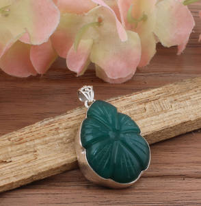 จี้เพชรพลอยเซอร์คอนแกะสลักด้วยมือ เงินแท้ 925 ชุบแพลตตินัม ประดับด้วยกรอบแบบฝัง ดีไซน์ลายดอกไม้ งานฝีมือแบบวินเทจ เครื่องประดับคุณภาพ - Product Image 4