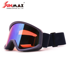 Gafas de Nieve para Niños con Lentes Cilíndricas sin Marco, Compatibles con Casco y Diseño Antivaho - Product Image 1