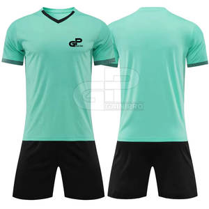 Ensemble d'uniformes de football confortables pour hommes, maillot et short respirants, conçus pour l'entraînement quotidien et les matchs amicaux - Product Image 2