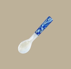 Cuchara de nácar hecha a mano al por mayor, con mango de mosaico de concha azul de ostra natural, utensilio de servir para caviar y postres - Product Image 2