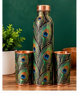 Juego de Botella de Agua Tradicional de Cobre con 2 Tazas, Diseño Floral Mandala en Relieve, Botella Metálica para Bebidas - Product Image 6