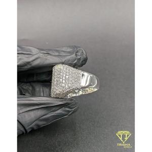Anillo de Plata de Ley 925 con Moissanita y Diamantes, Tono Plateado, Joyería de Lujo con Incrustaciones de Diamantes para Compradores Mayoristas - Product Image 2