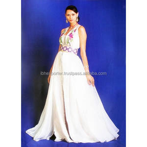 Sin Manga Estilo Moderno Kaftan Largo Con Bordado En La Parte Superior Y Cinturón - Product Image 1