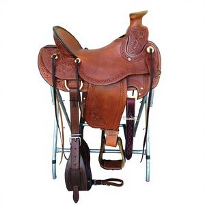 Selle de cheval en cuir de buffle 100% authentique gravée à la main avec arceau en bois, qualité supérieure, selle anglaise artisanale d'Inde - Product Image 1