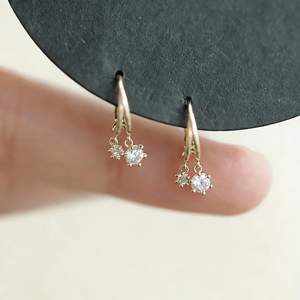 Pendientes de Aro de Oro Real de 14K con Diamantes Cultivados en Laboratorio, Color DEF, Claridad VVS2, Pendientes Huggie Pequeños con Colgante, Pendientes de Aro con Dijes - Product Image 2