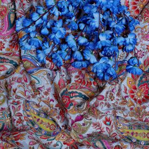 Kaftan Saree ethnique indien personnalisé en tissu crêpe léger de 44 pouces, broderie cachemire bleu glace avec accent de sequins lumineux pour mariage - Product Image 4