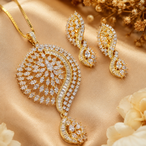 LISAJEWELLERS - Juego de Collar y Pendientes Clásicos de Latón con Baño de Rodio y Circonitas, Diseño Paisley, para Mujer, Regalo de Boda, Fiesta - Product Image 3