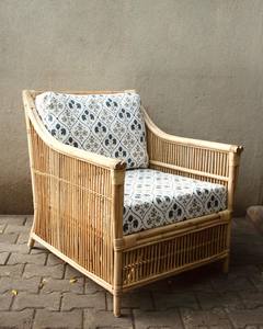 Une chaise luxueuse en rotin, un fauteuil de salon robuste pour le salon. Chaises de jardin - Product Image 1