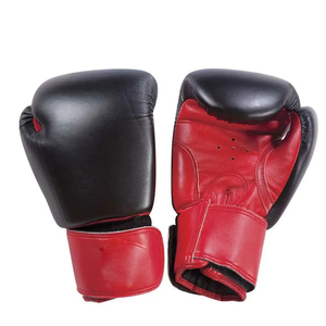 Guantes de MMA de Cuero Vacuno Profesionales Personalizados al por Mayor, de Alta Calidad, con Características Impermeables de PVC para Boxeo y Lucha - Product Image 4