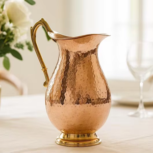 Pichet à eau en cuivre et céramique fait main avec couvercle, jetable pour mariages et fêtes - Product Image 1