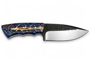 Cuchillo Utilitario de Acero Forjado a Mano para Exteriores, Mango de Madera con Resina Azul, Hoja Fija - Product Image 2