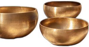 Bol chantant tibétain traditionnel en laiton pur, offrant une résonance profonde pour la guérison des chakras, la pratique du yoga et la méditation bouddhiste. - Product Image 2