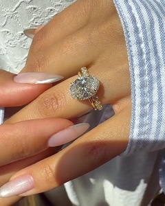 Anillo de compromiso ovalado con diamante cultivado en laboratorio, oro de 14K/18K, personalizado, 3.50 ct, halo oculto, solitario, engaste de bisel, banda clásica de boda, IGI - Product Image 3