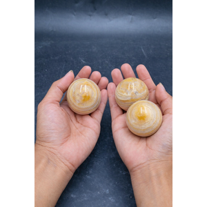 ลูกบอลคริสตัลสีแดง Crazylace ขนาด 3-5 ซม. สำหรับตกแต่งและดักแสงอาทิตย์ - Product Image 3