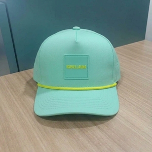 Gorra de Golf Personalizada OEM ODM de 5 Paneles con Logotipo Perforado Cortado a Láser, Parche Ajustable, Sombrero para Exteriores, Marca Privada, Bajo MOQ, Pedido al por Mayor - Product Image 1