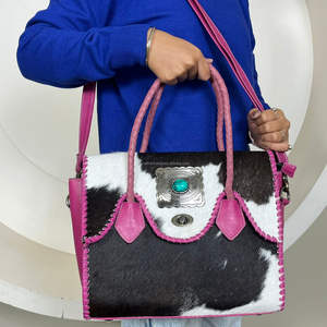 Sac fourre-tout en cuir véritable fait main avec fourrure de vache, nouveau sac à main décontracté pour femme en cuir véritable avec concho turquoise - Product Image 4
