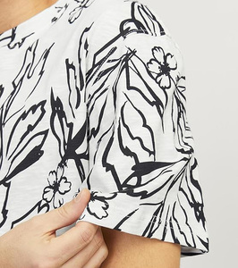 เสื้อยืดระบายอากาศได้ดี พิมพ์ลายกราฟิกวินเทจ สไตล์ผสมผสาน สำหรับคนรักแฟชั่นย้อนยุค เทรนด์ตลาดอเมริกา - Product Image 5