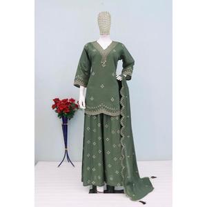 ชุดคุรตะ ปาลาซโซ ดูปัตตา สำเร็จรูป ผ้าไหมโรมัน พร้อมงานปักเลื่อมหนักและงานประดับพู่ห้อย - Product Image 1