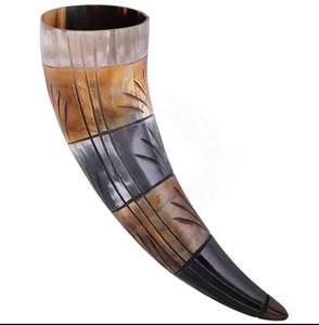 Corne à boire authentique en matériau organique écologique, sculptée style animal, style Viking nordique, avec étui en cuir, pour bière, hydromel, style médiéval - Product Image 1