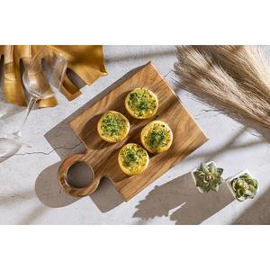 Planche à découper en bois d'acacia, design compact, poignée ronde, épaisse, durable, sûre pour les couteaux, idéale pour couper, servir et offrir en cadeau - Product Image 5