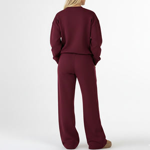 Conjunto Deportivo de Dos Piezas Personalizado, Transpirable, 100% Algodón, Sudadera Holgada con Cuello Redondo y Pantalones Jogger Holgados - Product Image 6