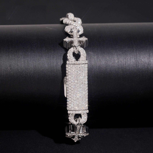 Bracelet Moissanite Iced Out avec maillons croisés, chaîne cubaine, bijoux de luxe Hip Hop, bracelet éclatant pour hommes et femmes - Product Image 4
