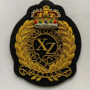 ตราสัญลักษณ์ปักลายหรูหราแบบกำหนดเอง ปักดิ้นทองบนผ้าสักหลาด สำหรับเสื้อเบลเซอร์ โลโก้ทำมือ สำหรับเสื้อเบลเซอร์ ชมรม และเครื่องแต่งกายทางการ - Product Image 1