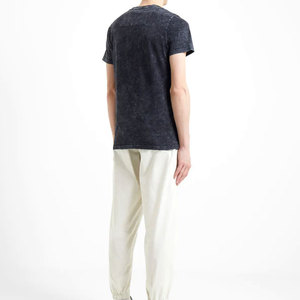 T-shirt pour homme de haute qualité, tricoté à l'avant, col rond, manches courtes, entièrement personnalisable, plusieurs couleurs, 100% coton, séchage rapide - Product Image 5