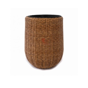 Maceta de Plástico con Forma de Animal, Mimbre Sintético de PP Tejido, 3-6L, Cesta de Almacenamiento Multifuncional Duradera, Diseño Minimalista - Product Image 1