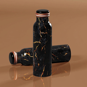 Thermos moderne de luxe en cuivre, design marbre noir et or, bouteille d'eau portable de voyage avec couvercle - Product Image 5