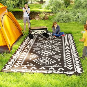 Tappeto da Esterno Reversibile Impermeabile 9FT X 18FT Bianco e Nero in Paglia Sintetica con Borsa per il Trasporto, Motivo a Rombi Bianco e Nero - Product Image 2