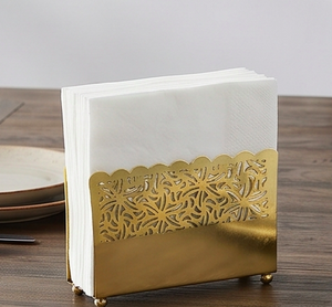 Porta pañuelos de metal dorado con diseño floral recortado, soporte independiente para servilletas, para uso en mesa y en hoteles. - Product Image 4
